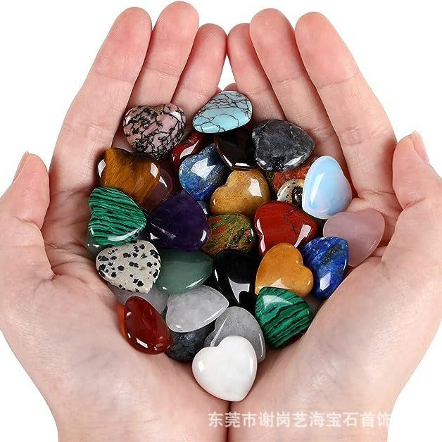 跨境爆款天然水晶 20mm心形爱心天然石摆件宝石批发水晶奇石饰品