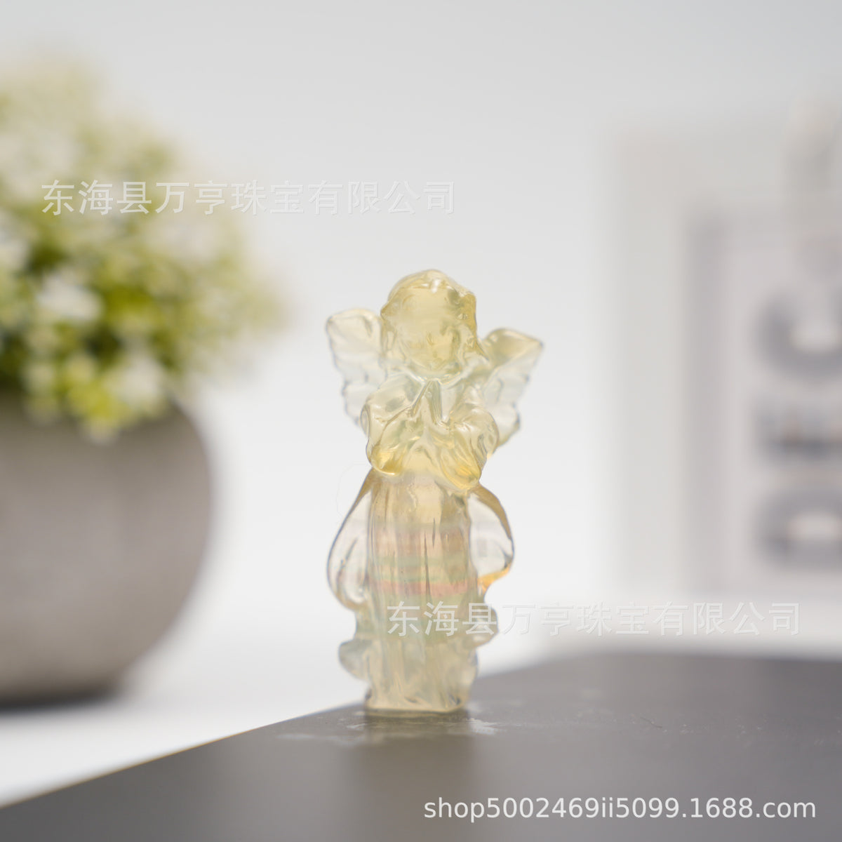 天然萤石祈祷少女祈祷天使水晶小天使手工雕刻件摆件源头厂家批发